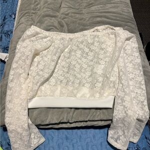 Elegant Lace Long Sleeve Top